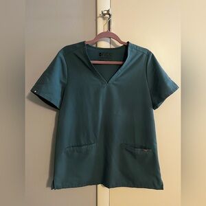 2 Hydrogreen Scrub Tops (Med)